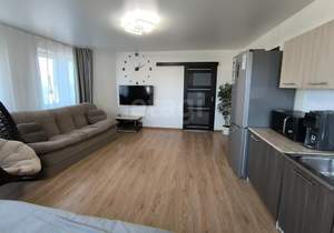 2-к квартира, вторичка, 61м2, 10/16 этаж