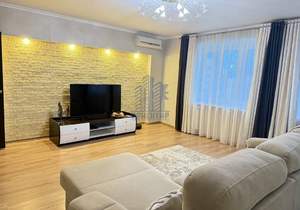 2-к квартира, вторичка, 77м2, 8/12 этаж