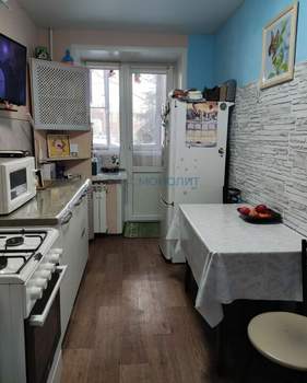 2-к квартира, вторичка, 43м2, 1/9 этаж