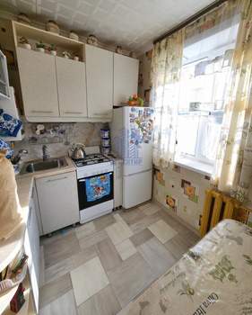 2-к квартира, вторичка, 44м2, 3/5 этаж