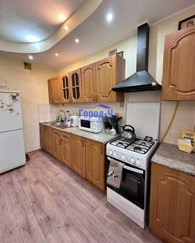 2-к квартира, вторичка, 61м2, 3/10 этаж