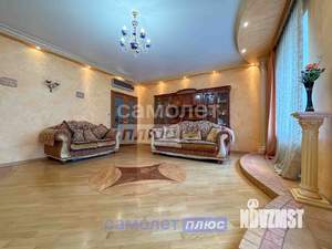 4-к квартира, вторичка, 145м2, 4/4 этаж
