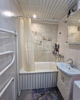 2-к квартира, вторичка, 46м2, 5/5 этаж