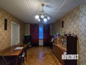 4-к квартира, вторичка, 61м2, 3/5 этаж