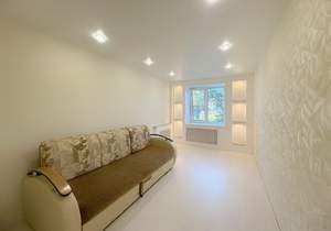 2-к квартира, вторичка, 60м2, 1/1 этаж