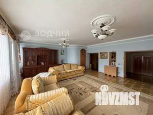 3-к квартира, вторичка, 140м2, 3/4 этаж