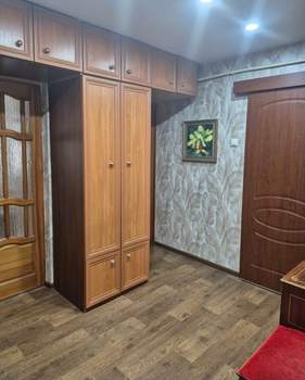 3-к квартира, вторичка, 57м2, 5/5 этаж