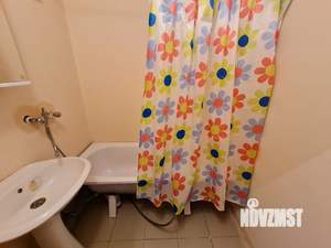 2-к квартира, вторичка, 63м2, 7/10 этаж