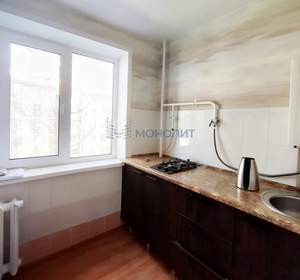 3-к квартира, вторичка, 58м2, 3/5 этаж