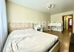 2-к квартира, вторичка, 63м2, 1/10 этаж