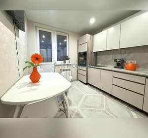 2-к квартира, вторичка, 62м2, 1/12 этаж