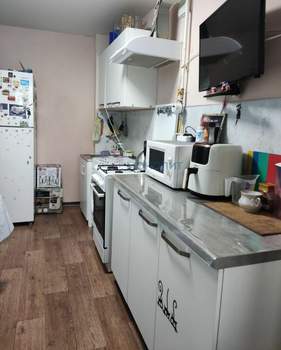 2-к квартира, вторичка, 43м2, 1/9 этаж