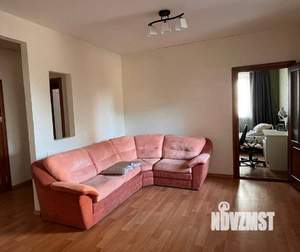 2-к квартира, вторичка, 74м2, 1/7 этаж