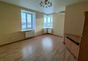 3-к квартира, вторичка, 82м2, 9/10 этаж