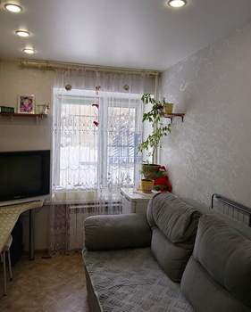 2-к квартира, вторичка, 40м2, 1/5 этаж