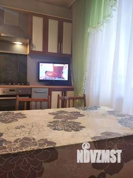 1-к квартира, вторичка, 63м2, 2/5 этаж