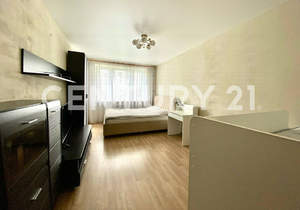 2-к квартира, вторичка, 63м2, 1/10 этаж