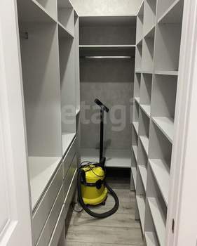 2-к квартира, вторичка, 64м2, 8/9 этаж