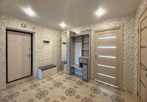 2-к квартира, вторичка, 60м2, 1/1 этаж