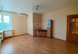 3-к квартира, вторичка, 82м2, 9/10 этаж