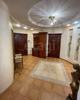 3-к квартира, вторичка, 104м2, 5/10 этаж