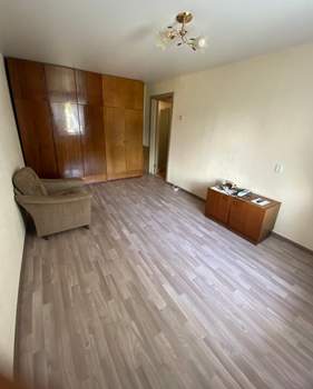 2-к квартира, вторичка, 50м2, 1/9 этаж