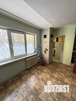 2-к квартира, вторичка, 45м2, 1/4 этаж