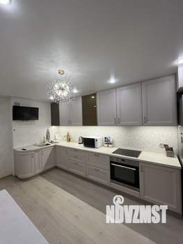 2-к квартира, вторичка, 62м2, 9/14 этаж