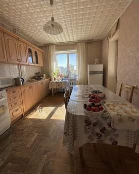 3-к квартира, вторичка, 103м2, 3/9 этаж