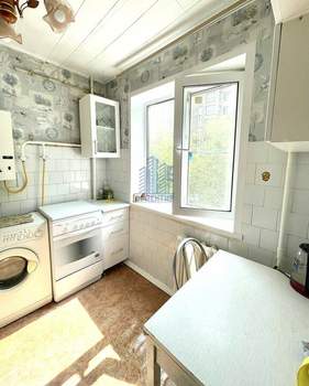 2-к квартира, вторичка, 43м2, 3/5 этаж