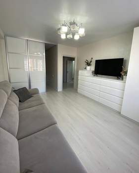 1-к квартира, вторичка, 42м2, 6/6 этаж