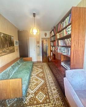 3-к квартира, вторичка, 58м2, 2/5 этаж