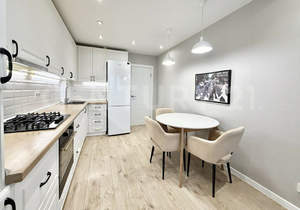 2-к квартира, вторичка, 68м2, 8/9 этаж