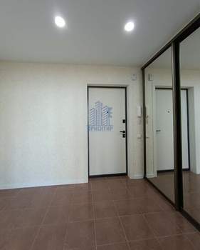 1-к квартира, вторичка, 42м2, 9/9 этаж