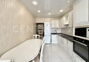 2-к квартира, вторичка, 68м2, 9/9 этаж