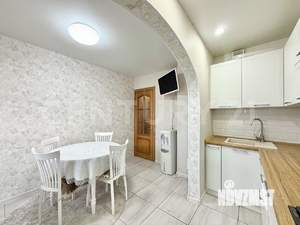 2-к квартира, вторичка, 63м2, 10/10 этаж