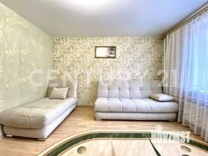 2-к квартира, вторичка, 63м2, 1/10 этаж