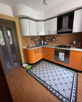 3-к квартира, вторичка, 68м2, 1/9 этаж