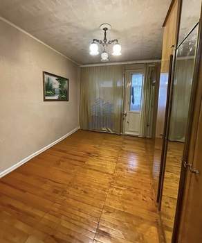 4-к квартира, вторичка, 88м2, 1/10 этаж