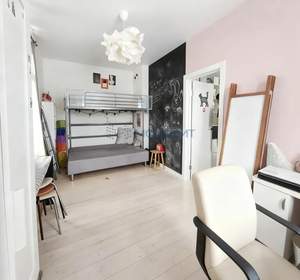 3-к квартира, вторичка, 79м2, 5/5 этаж