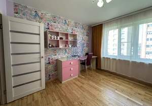 3-к квартира, вторичка, 74м2, 4/10 этаж