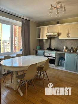 3-к квартира, вторичка, 140м2, 5/5 этаж