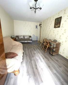 2-к квартира, вторичка, 43м2, 3/5 этаж