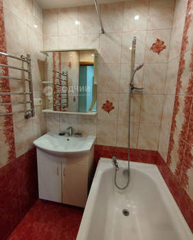 2-к квартира, вторичка, 58м2, 1/9 этаж