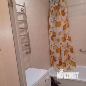 2-к квартира, вторичка, 66м2, 1/10 этаж