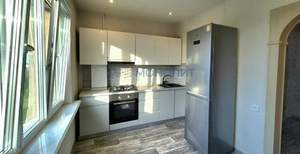 3-к квартира, вторичка, 71м2, 8/10 этаж