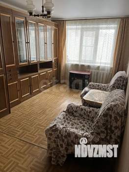 2-к квартира, вторичка, 37м2, 1/4 этаж