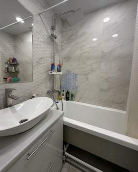 3-к квартира, вторичка, 71м2, 8/10 этаж