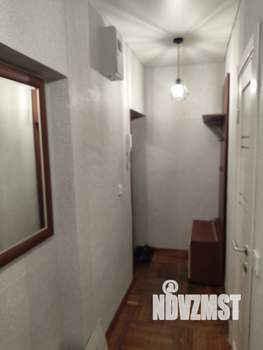 2-к квартира, вторичка, 44м2, 1/5 этаж