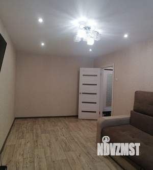 2-к квартира, вторичка, 50м2, 8/9 этаж